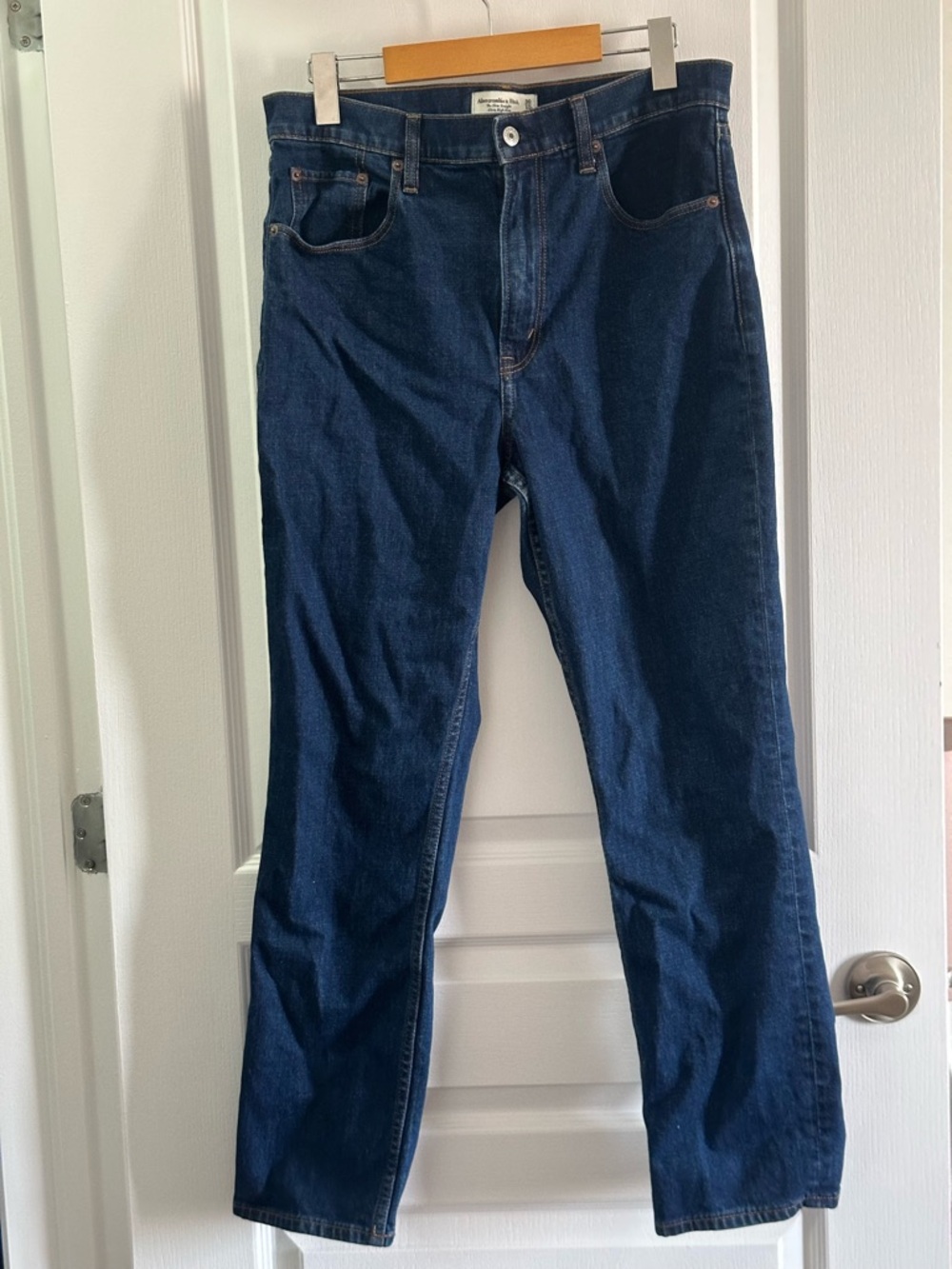 Abercrombie & Fitch Women's Slim Straight Jeans - Dark Blue - Size 30/10s